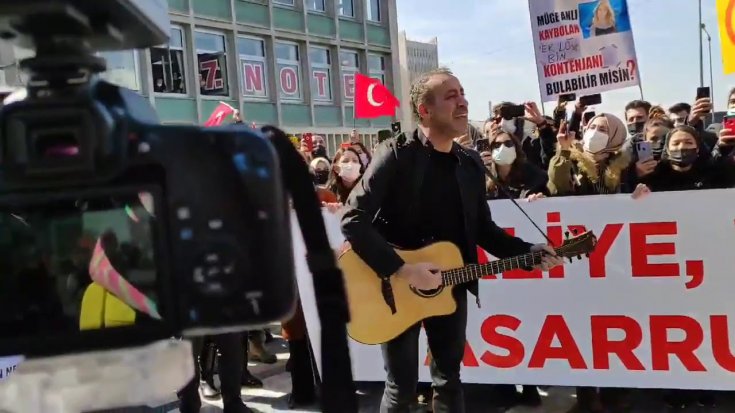 Ataması yapılmayan öğretmenlere Haluk Levent'ten destek