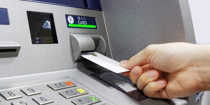 ATM'lerde işlem ücreti tavanı 4 TL'ye yükseldi ATM'lerde işlem ücreti tavanı 4 TL'ye yükseldi