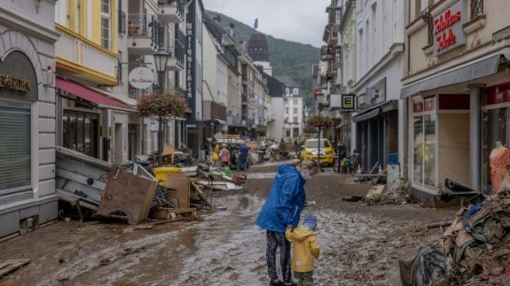 Avrupa'da sel felaketi: Can kaybı 150'yi aştı