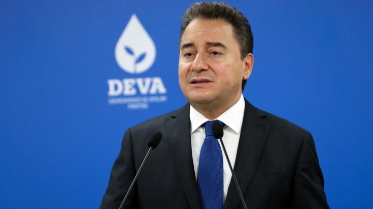 Babacan: Kamu bankalarının yoğun bir şekilde döviz sattığı konuşuluyor