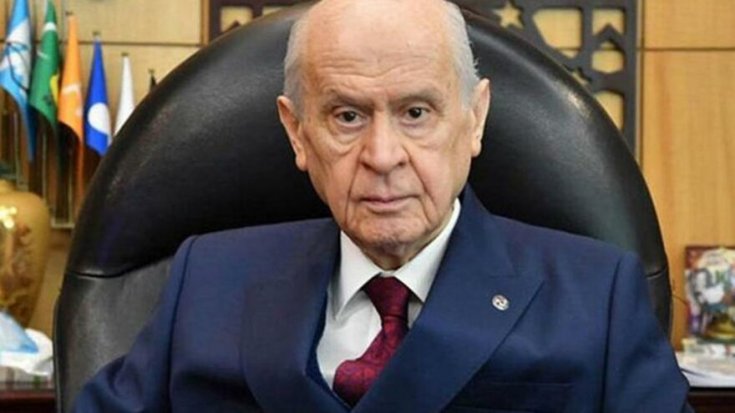 Bahçeli'den HDP İzmir İl binası saldırısı sonrası açıklama; 'Bugünkü hassas ortamda herkesin duyarlı ve düşünceli hareket etmesi özellikle temennimdir'