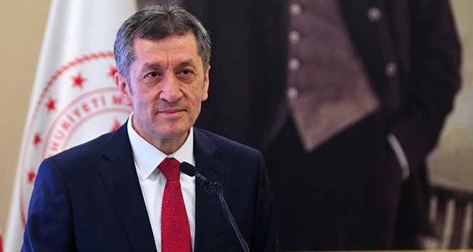 Bakan Selçuk: Eğitim çalışanlarının aşılaması bu ay tamamlanacak