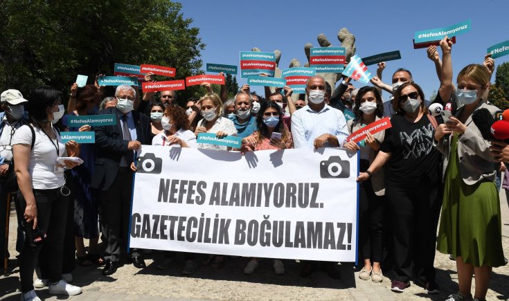Basın örgütlerinden polisin müdahalesine tepki: Gerçekleri saklayamayacaksınız Basın örgütlerinden polisin müdahalesine tepki: Gerçekleri saklayamayacaksınız