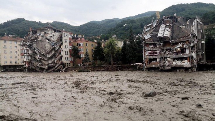 Batı Karadeniz'deki sellerde Kastamonu'da32 Sinop'ta 6 toplamda 38 vatandaşımız hayatını kaybetti