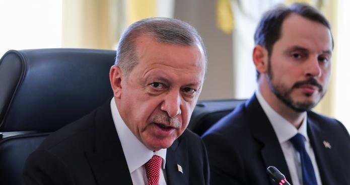 Berat Albayrak'ın atadığı Hazine ve Maliye Bakan Yardımcıları görevden alındı Berat Albayrak'ın atadığı Hazine ve Maliye Bakan Yardımcıları görevden alındı