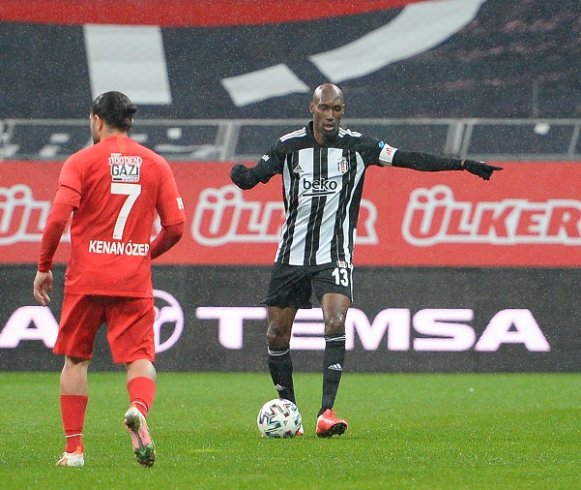 Beşiktaş, Gaziantep FK'yı 2-1 yendi Beşiktaş, Gaziantep FK'yı 2-1 yendi