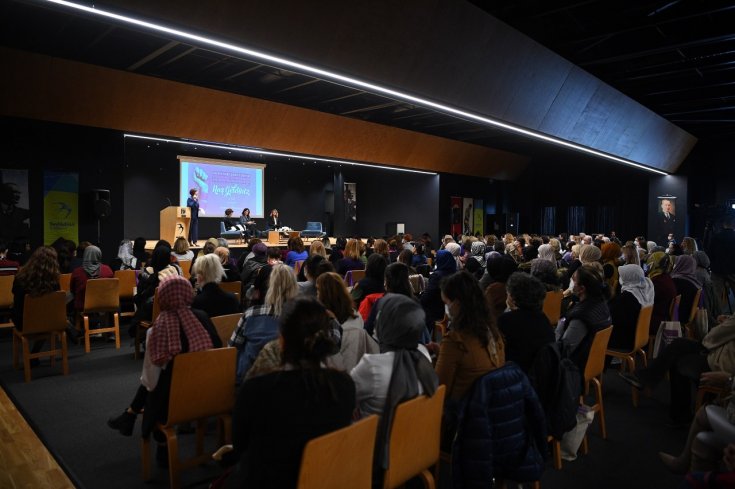 Beylikdüzü Belediyesi düzenlediği etkinliklerle, Kadına yönelik şiddete karşı farkındalık oluşturuldu Beylikdüzü Belediyesi düzenlediği etkinliklerle, Kadına yönelik şiddete karşı farkındalık oluşturuldu