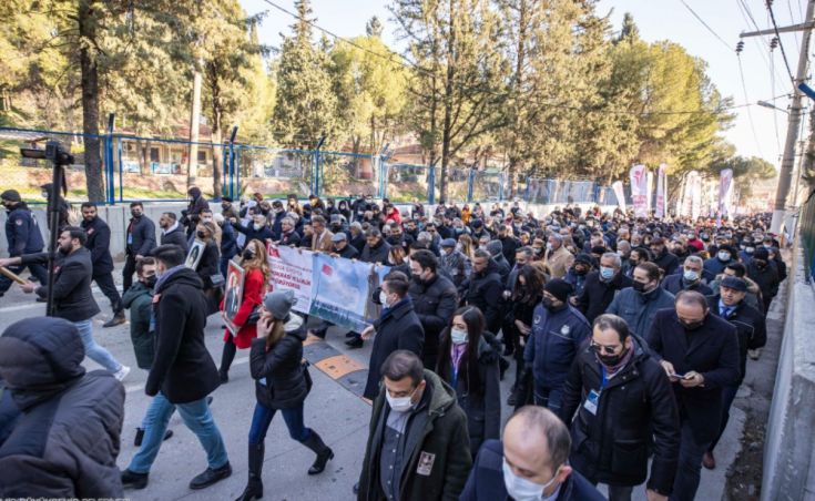 Binlerce yurttaş, devrim şehidi Kubilay ve arkadaşlarını Menemen’de andı