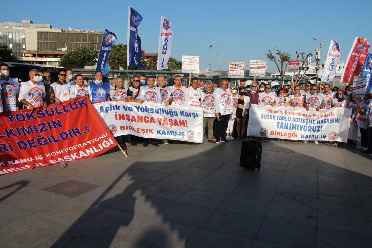 Birleşik Kamu İş'ten TİS görüşmeleri öncesi İstanbul'da eylem: 'Kamu emekçilerinin sefalet oranlı zam taleplerine karşı karnı tok'