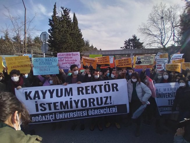 Boğaziçi Üniversitesi öğrencilerinden 'Melih Bulu' protestosu