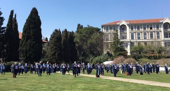 Boğaziçili akademisyenler Yekta Saraç, Melih Bulu ve Naci İnci hakkında suç duyurusunda bulundu