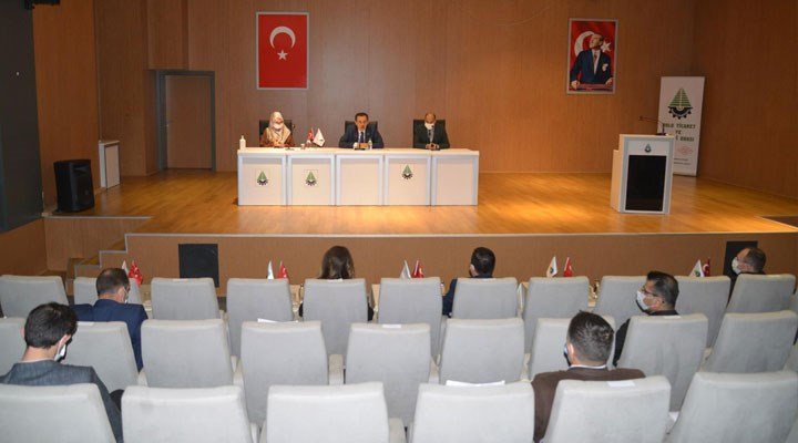 Bolu Valiliği’nden göçmenlere uyarı: Aşırı baharatlar kullanarak komşuları rahatsız etmeyin Bolu Valiliği’nden göçmenlere uyarı: Aşırı baharatlar kullanarak komşuları rahatsız etmeyin