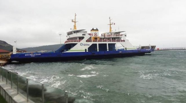 Çanakkale Boğazı çift yönlü gemi trafiğine kapatıldı