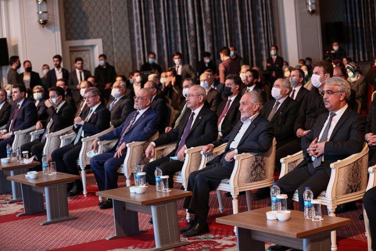 CHP Genel Başkanı Kemal Kılıçdaroğlu, Prof. Dr. Necmettin Erbakan anmasına katıldı