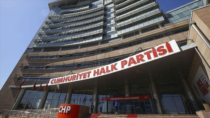 CHP'den 'Yeni Bir Hükümet Sistemi' çalışması: 'Cumhurbaşkanının partili olması yasaklanmalı, başbakanlık getirilmeli' CHP'den 'Yeni Bir Hükümet Sistemi' çalışması: 'Cumhurbaşkanının partili olması yasaklanmalı, başbakanlık getirilmeli'