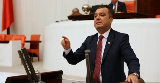 CHP'li Aygun: TMO, 5 litrelik tenekelere yerli değil ithal ayçiçek yağı koyup satıyor CHP'li Aygun: TMO, 5 litrelik tenekelere yerli değil ithal ayçiçek yağı koyup satıyor