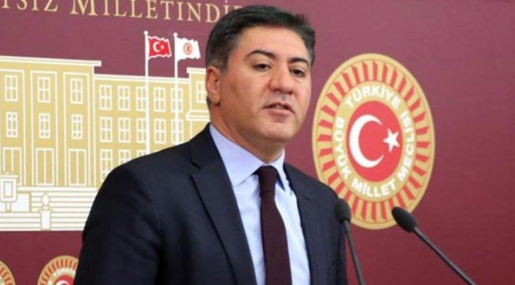 CHP'li Emir: 1 milyon doz aşının bedelsiz olarak ithal edildiği ortada, 12 milyon dolar aracı firmanın ilk partiden aldığı komisyondur CHP'li Emir: 1 milyon doz aşının bedelsiz olarak ithal edildiği ortada, 12 milyon dolar aracı firmanın ilk partiden aldığı komisyondur