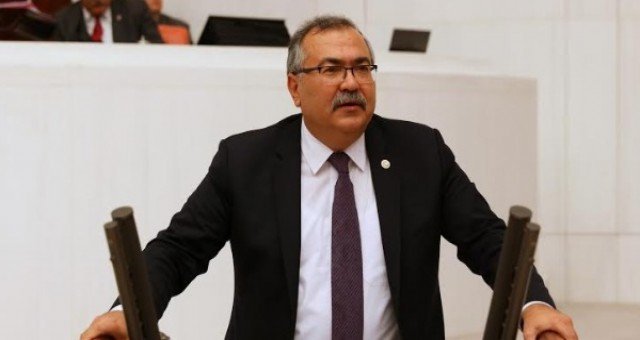 CHP'li Süleyman Bülbül, Mimar Sinan Üniversitesinin Vakıflar Genel Müdürlüğüne aktarılmasını meclis gündemine taşıdı
