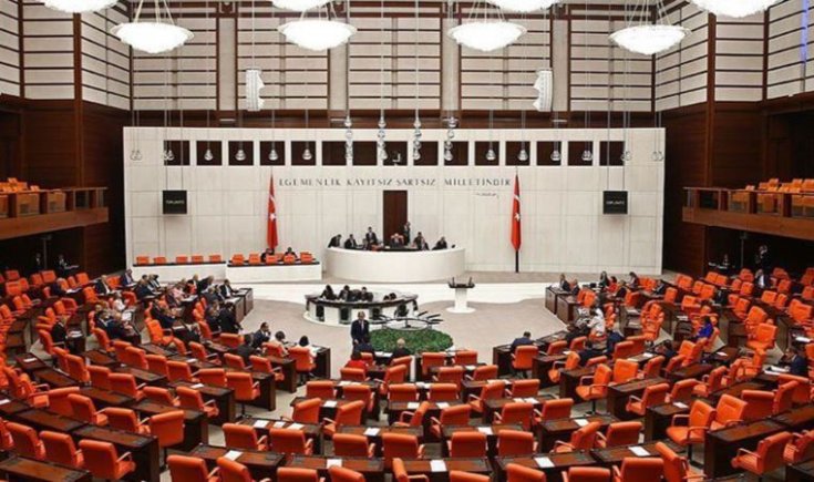 CHP'nin "eşit temsil" teklifi AKP ve MHP'nin oylarıyla reddedildi