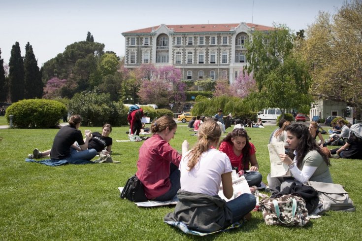 DİSK-AR: Türkiye, Avrupa ülkeleri arasında üniversite öğrencilerine en düşük mali destek veren ülkeler arasında