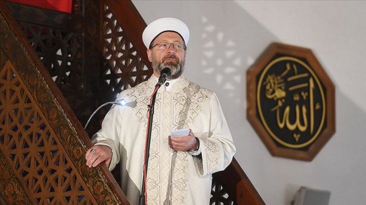 Diyanet İşleri Başkanı: Gence adeta kul olduğunu unutturan bir etkileşim var Diyanet İşleri Başkanı: Gence adeta kul olduğunu unutturan bir etkileşim var