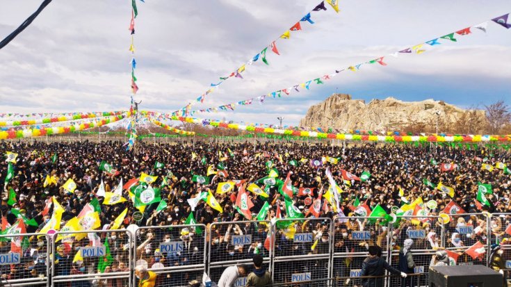 Diyarbakır'da Nevruz kutlandı