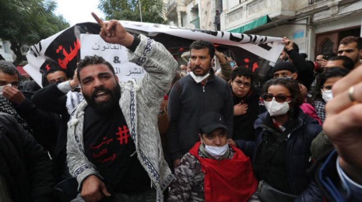 Ekonomik koşulların protesto edildiği Tunus'ta 600’den fazla kişi gözaltına alındı Ekonomik koşulların protesto edildiği Tunus'ta 600’den fazla kişi gözaltına alındı