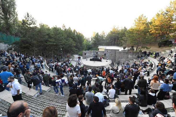 Elektronik Müzik Festivali'ne başkentli gençlerden yoğun ilgi