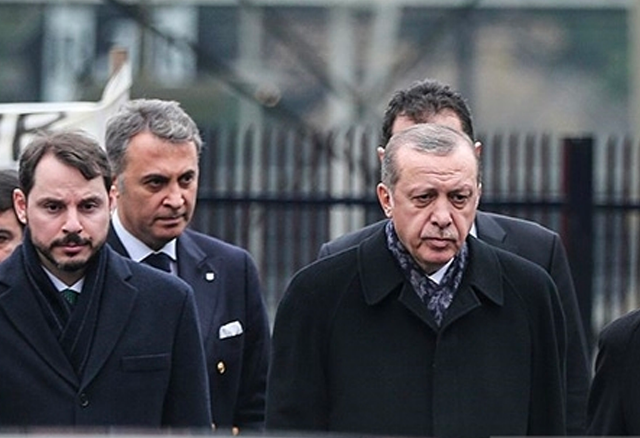 Erdoğan, Albayrak, Demirören ve Ziraat Bankası yöneticileri hakkında suç duyurusunda bulunuldu Erdoğan, Albayrak, Demirören ve Ziraat Bankası yöneticileri hakkında suç duyurusunda bulunuldu