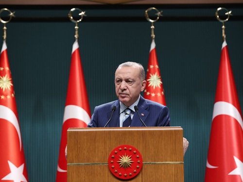 Erdoğan; 'Bu ülkenin gençlerinin diledikleri seviyeye kadar eğitim görmelerini sağlayacak imkânı da, altyapıyı da biz kurduk'