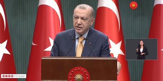 Erdoğan Kabine toplantısı açıklamasında; 'Mart ayı başı itibariyle kademeli normalleşme sürecini başlatıyoruz. Hafta sonu uygulamasından başlayarak sokağa çıkma sınırlamasını da aşamalı şekilde kaldırıyoruz'