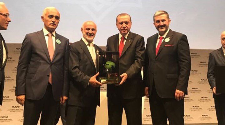 Erdoğan'ın arkadaşının vakfı vergiden muaf tutuldu