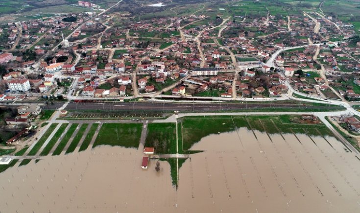 Ergene Nehri taştı, tarım arazileri su altında kaldı