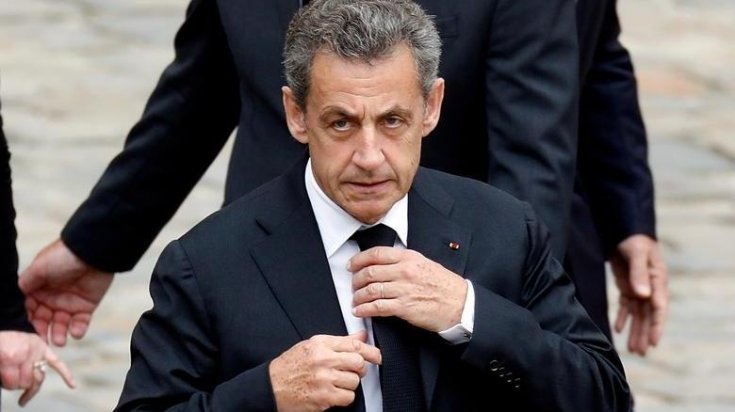 Eski Fransa Cumhurbaşkanı Sarkozy yolsuzluktan 3 yıl hapis cezası aldı Eski Fransa Cumhurbaşkanı Sarkozy yolsuzluktan 3 yıl hapis cezası aldı