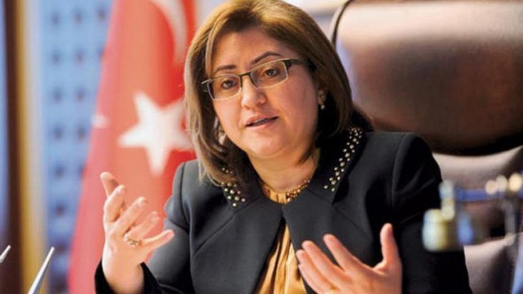 Fatma Şahin: Gaziantep'in adını yurt dışına insan gönderilmesi meselesine karıştıran Ersin Kilit'le ilgili suç duyurusunda bulunduk Fatma Şahin: Gaziantep'in adını yurt dışına insan gönderilmesi meselesine karıştıran Ersin Kilit'le ilgili suç duyurusunda bulunduk