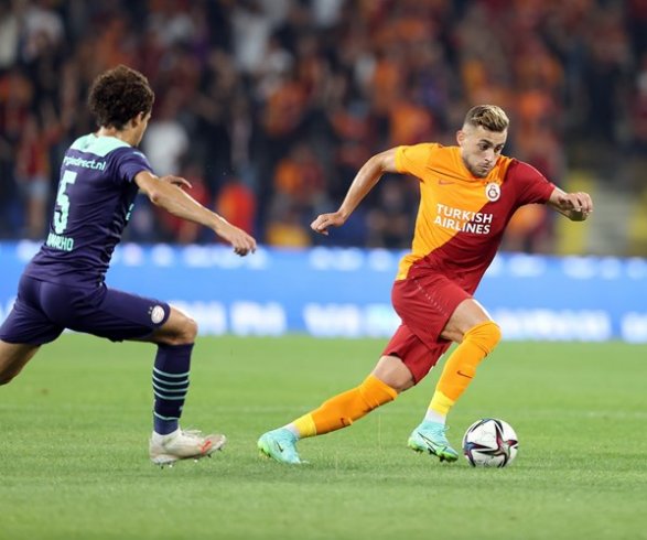 Galatasaray, PSV Eindhoven'e 2-1 yenildi; Şampiyonlar Ligine veda etti