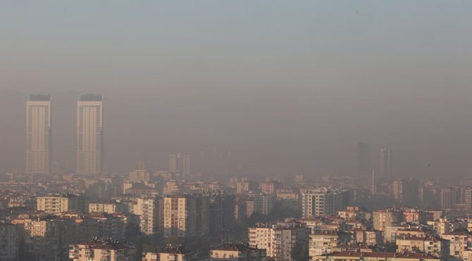 Hava kirliliği alarm veriyor: 'Pandemiden sonra da maske takmamak için hava kirliliğine karşı acilen önlemler alınmalı'
