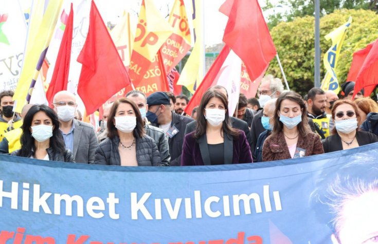 HDP'li Buldan: Kıvılcımlı'nın mücadelesini ve düşüncesini ezilenlere taşımak görevimiz HDP'li Buldan: Kıvılcımlı'nın mücadelesini ve düşüncesini ezilenlere taşımak görevimiz