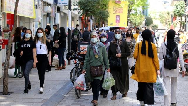 İllere göre haftalık koronavirüs vaka sayıları açıklandı