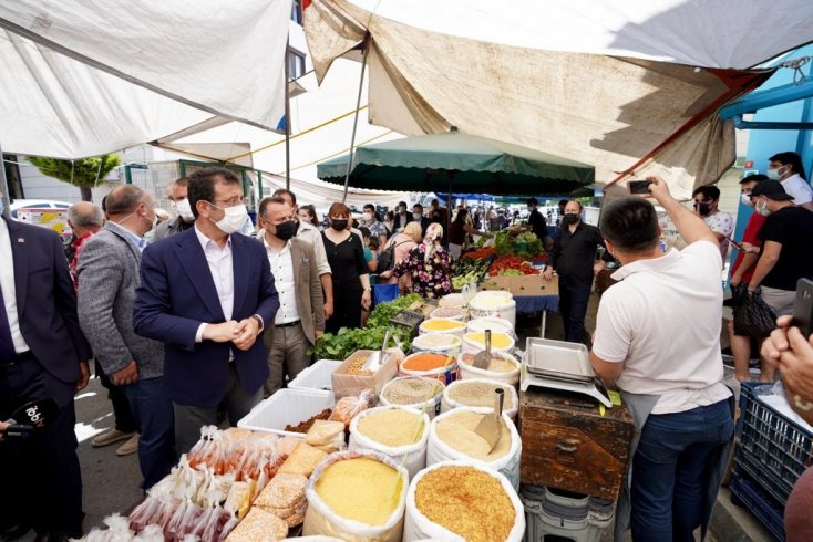 İmamoğlu iki buçuk yıl sonra aynı pazarı ziyaret etti