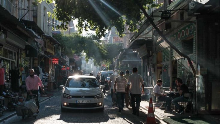İngiliz basını İstanbul'daki insan kaçakçılarını yazdı İngiliz basını İstanbul'daki insan kaçakçılarını yazdı