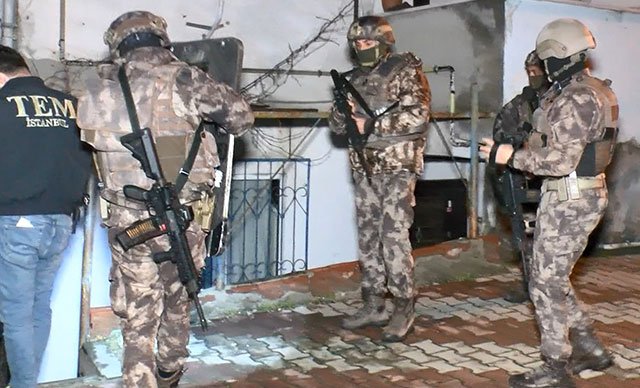 İstanbul'da IŞİD operasyonu: 17 kişi gözaltına alındı