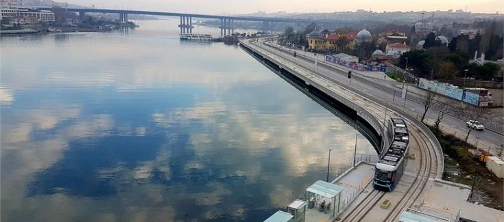 İstanbullular Haliç tramvayından memnun kaldı