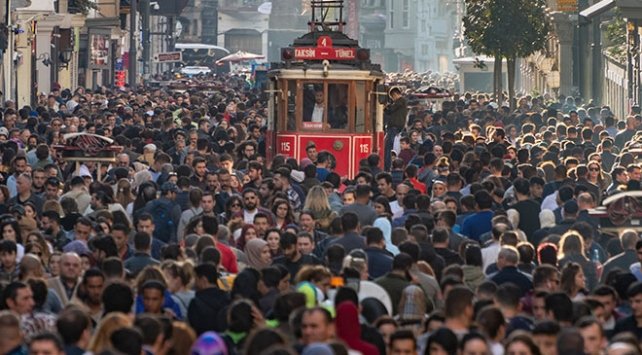 İstanbulluların yüzde 57,1'i geçinecek kadar para kazanamıyor