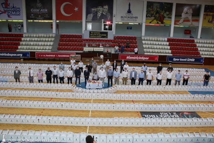 İzmir Büyükşehir Belediyesi’nden amatör spor kulüplerine destek