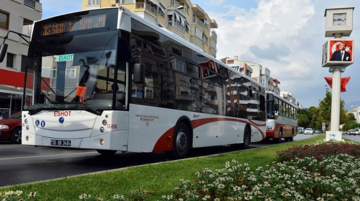 İzmir'de toplu ulaşıma yılbaşı düzenlemesi