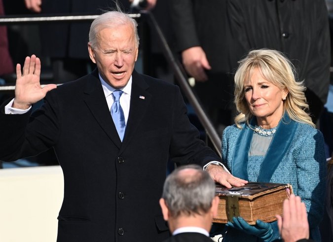 Joe Biden yemin ederek resmen ABD'nin 46. başkanı oldu Joe Biden yemin ederek resmen ABD'nin 46. başkanı oldu