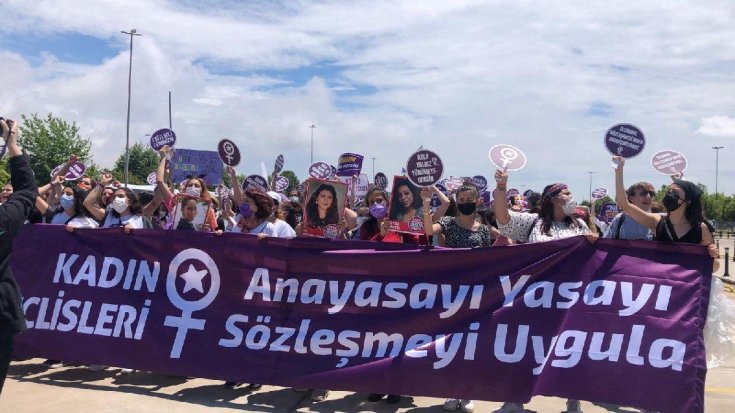 Kadınlar, İstanbul Sözleşmesi için Maltepe'de toplandı