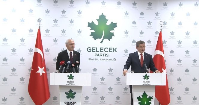 Kılıçdaroğlu'ndan, İstanbul'da Davutoğlu'na geçmiş olsun ziyareti Kılıçdaroğlu'ndan, İstanbul'da Davutoğlu'na geçmiş olsun ziyareti