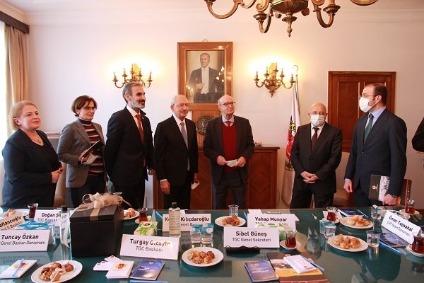 Kılıçdaroğlu, İstanbul'da TGC'nin genel merkezini ziyaret etti Kılıçdaroğlu, İstanbul'da TGC'nin genel merkezini ziyaret etti